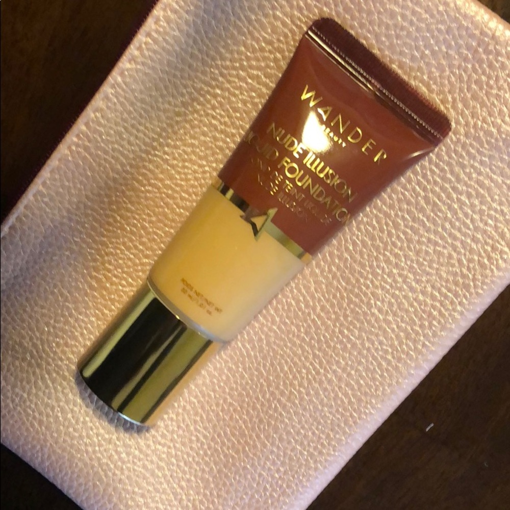 Wander Beauty | Nude Illusion Liquid Foundation